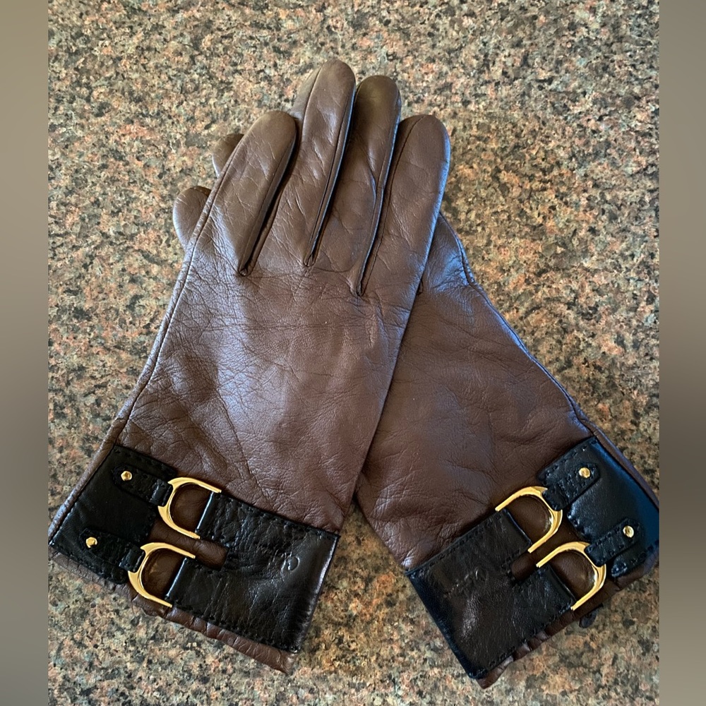 Cole haan women Italian leather gloves